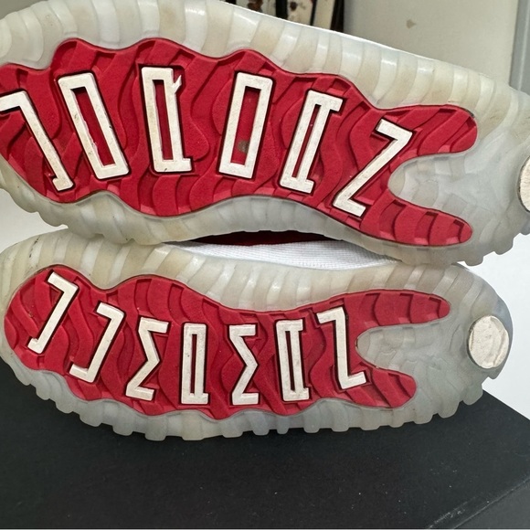 Jordan 11 Retro PS ‘Cherry’ Toddler size 9C Unisex - Picture 7 of 8
